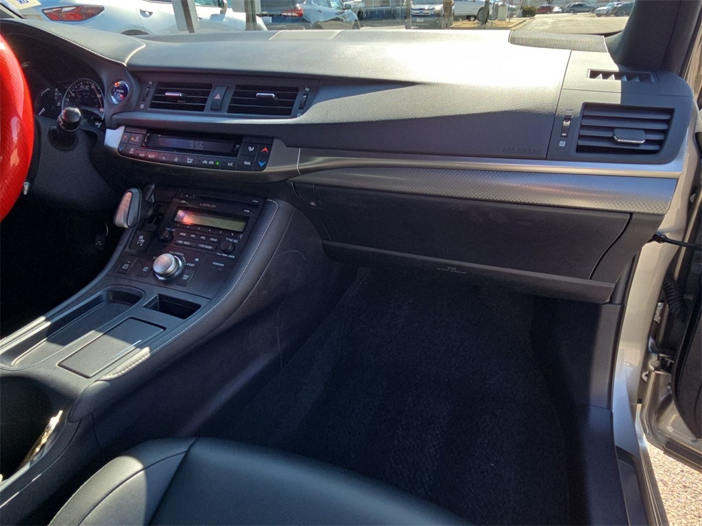 2017 LEXUS CT - Image 33