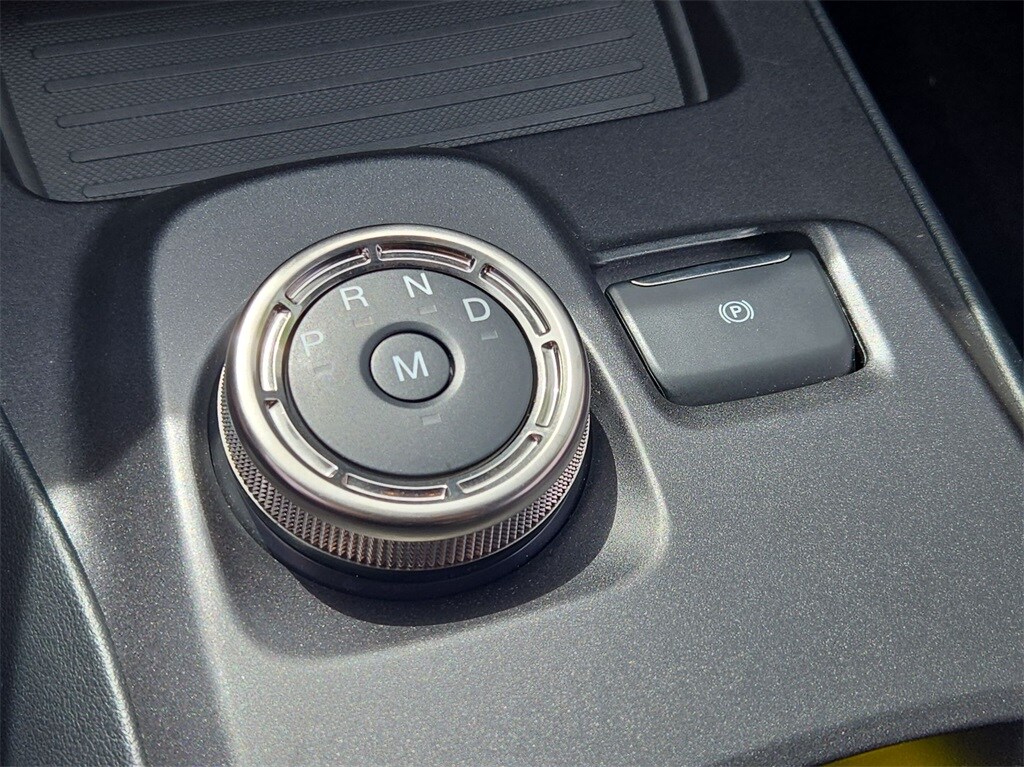 2021 FORD MUSTANG - Image 19