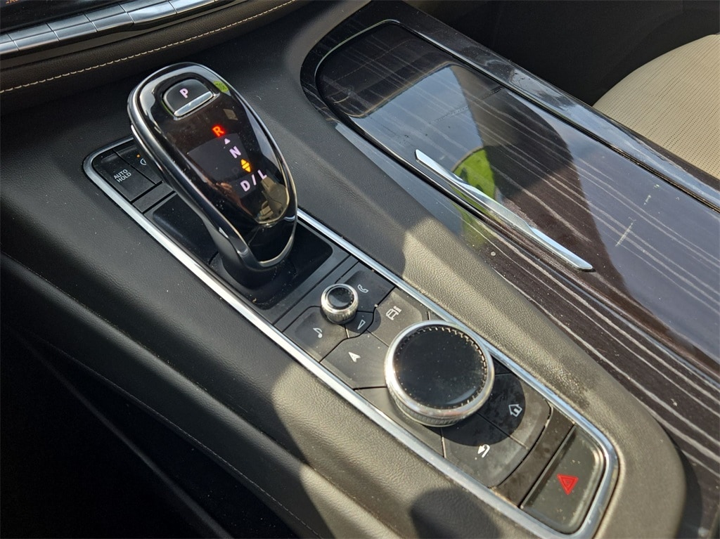 2022 CADILLAC ESCALADE - Image 16