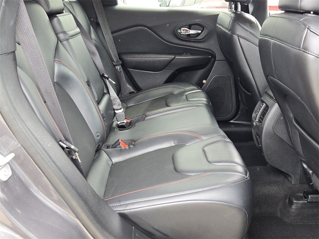 2019 JEEP CHEROKEE - Image 31