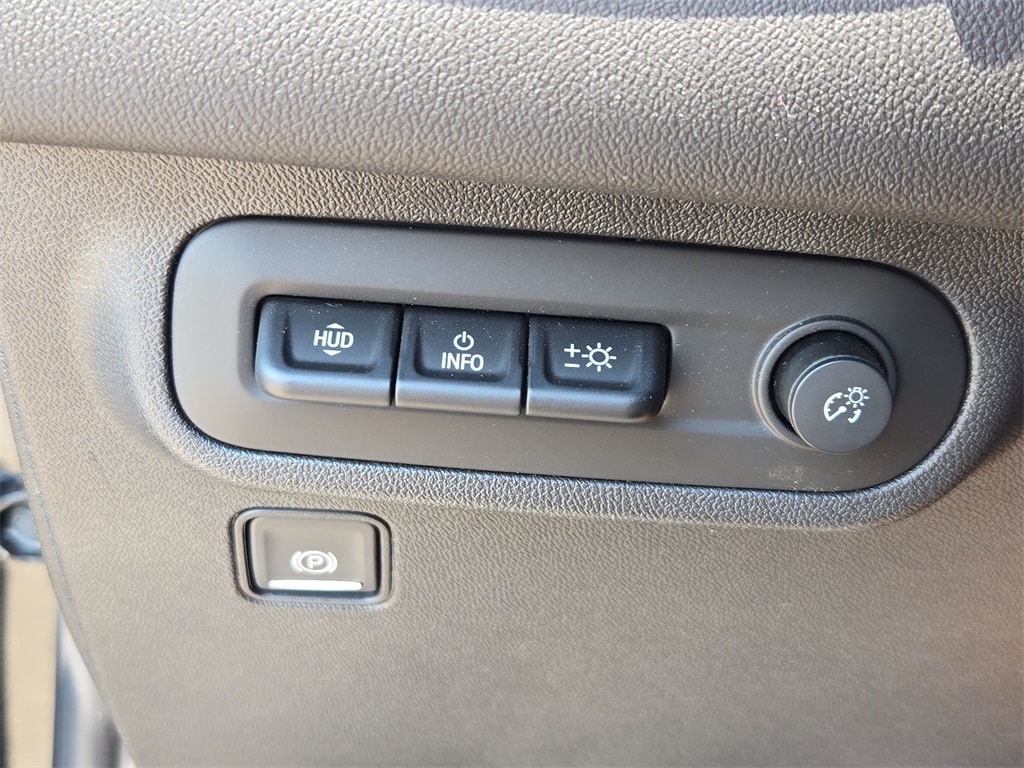 2024 GMC TERRAIN - Image 24