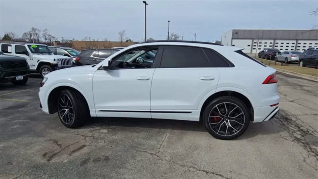 2023 AUDI Q8 - Image 5