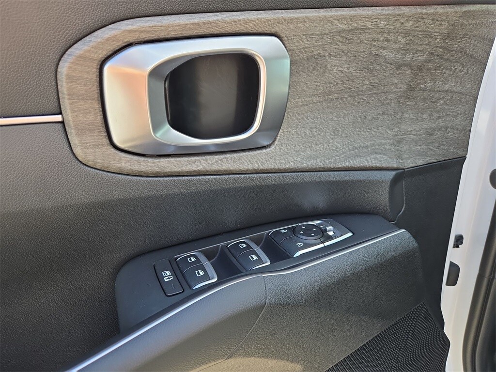 2022 KIA SORENTO - Image 30