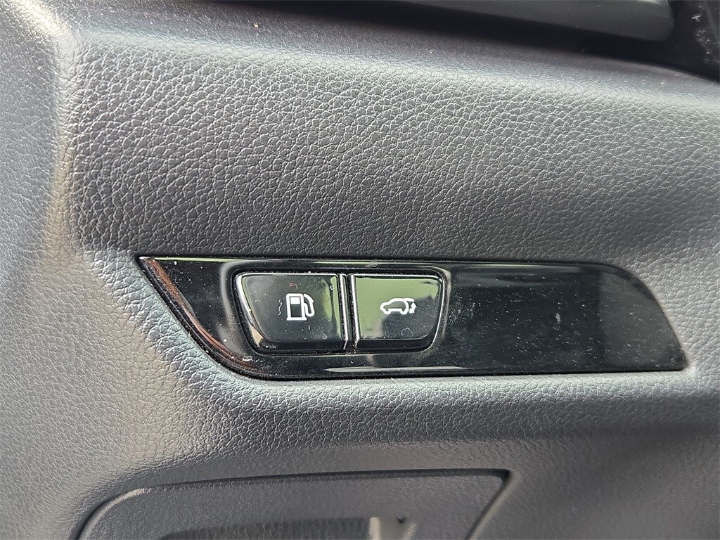 2022 LEXUS NX - Image 24