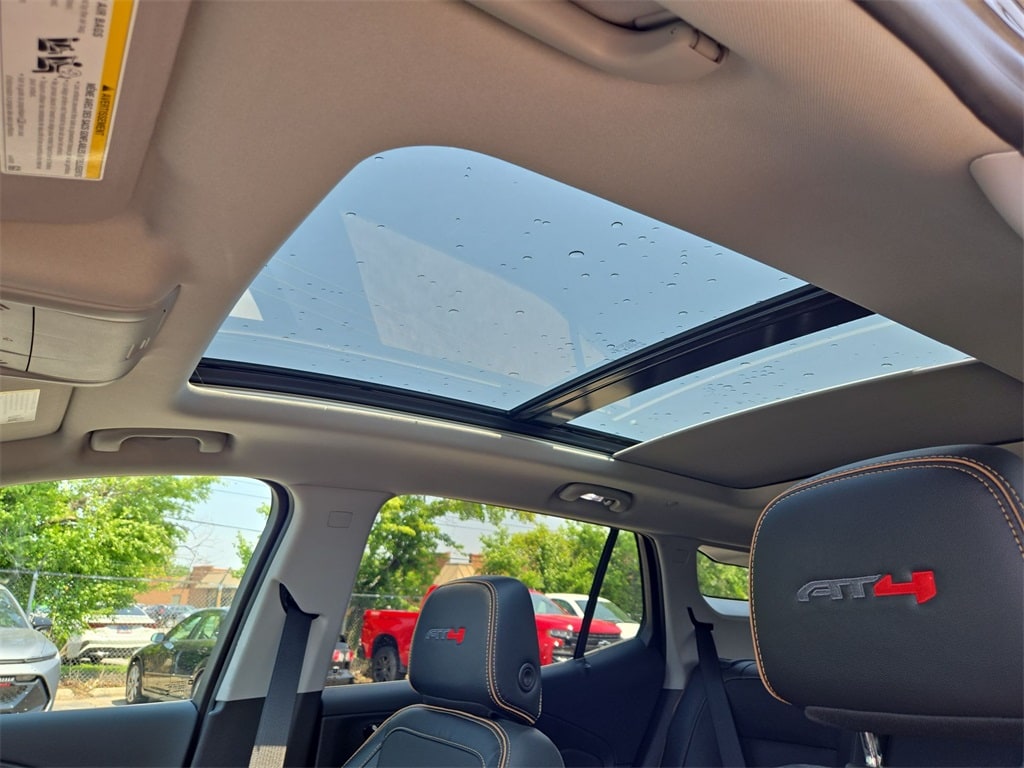 2024 GMC TERRAIN - Image 25