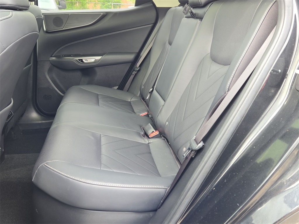 2022 LEXUS NX - Image 32