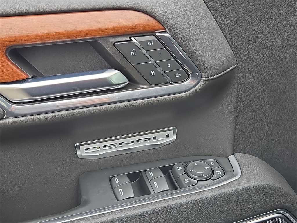 2023 GMC SIERRA - Image 24