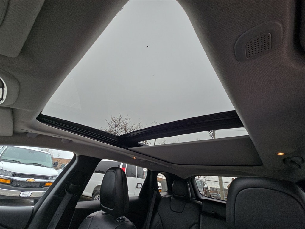 2022 JEEP CHEROKEE - Image 19