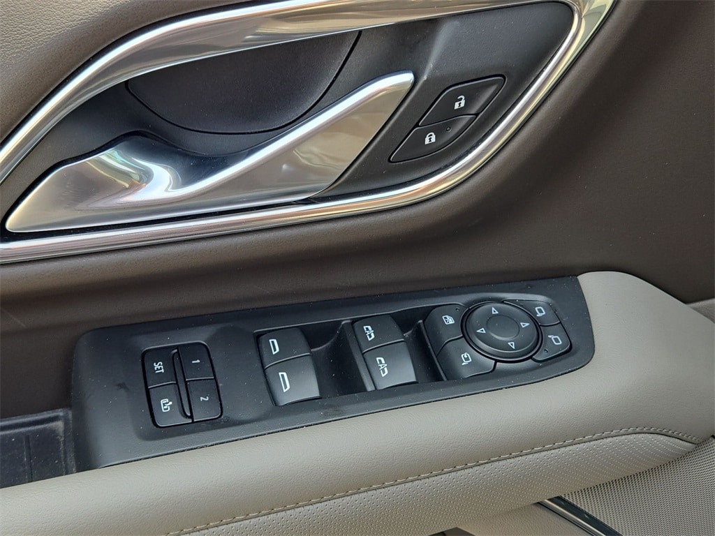 2022 GMC YUKON - Image 24