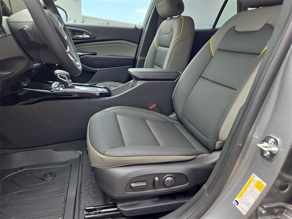 2025 Chevrolet Trax Activ - Photo 24
