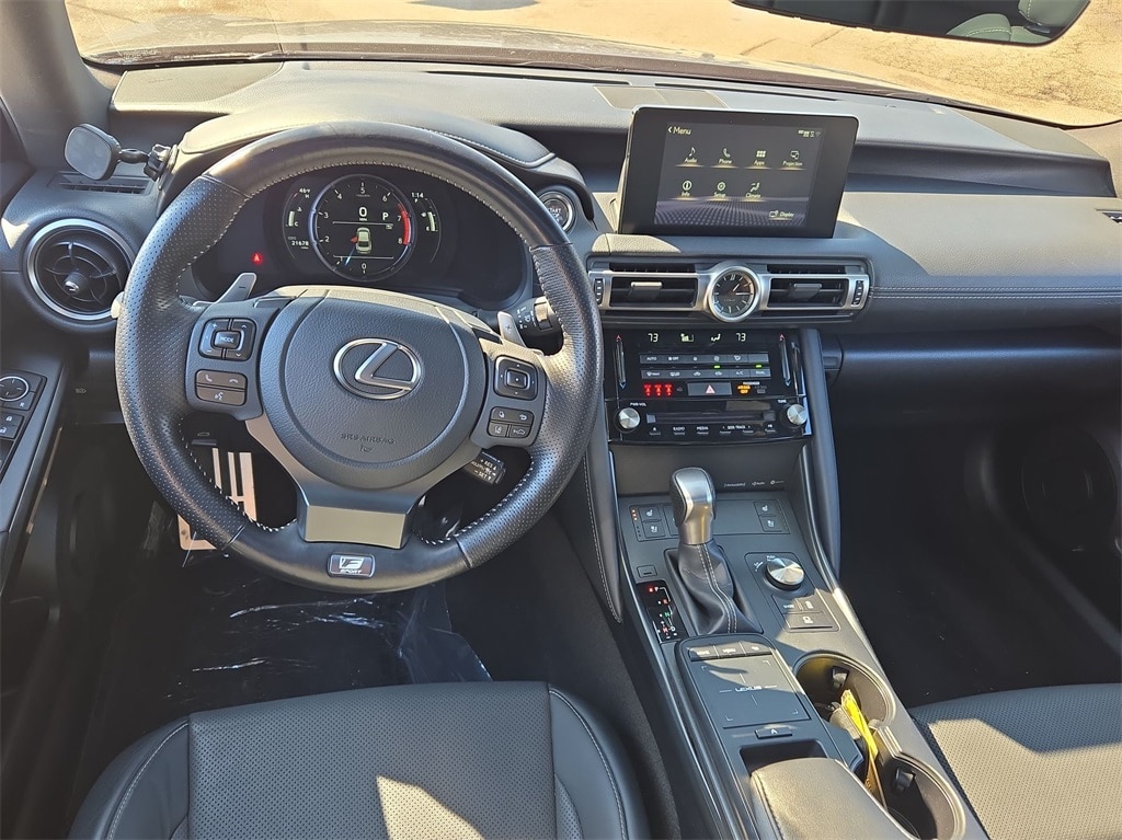 2022 LEXUS IS - Image 27