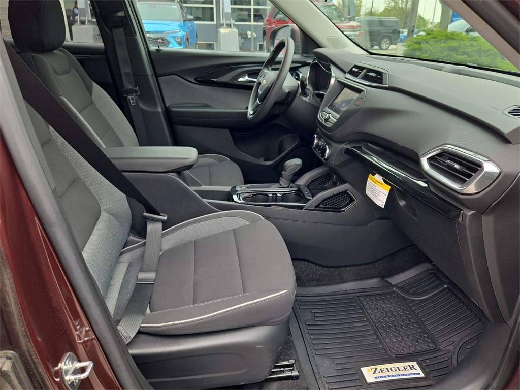 2023 CHEVROLET TRAILBLAZER - Image 25