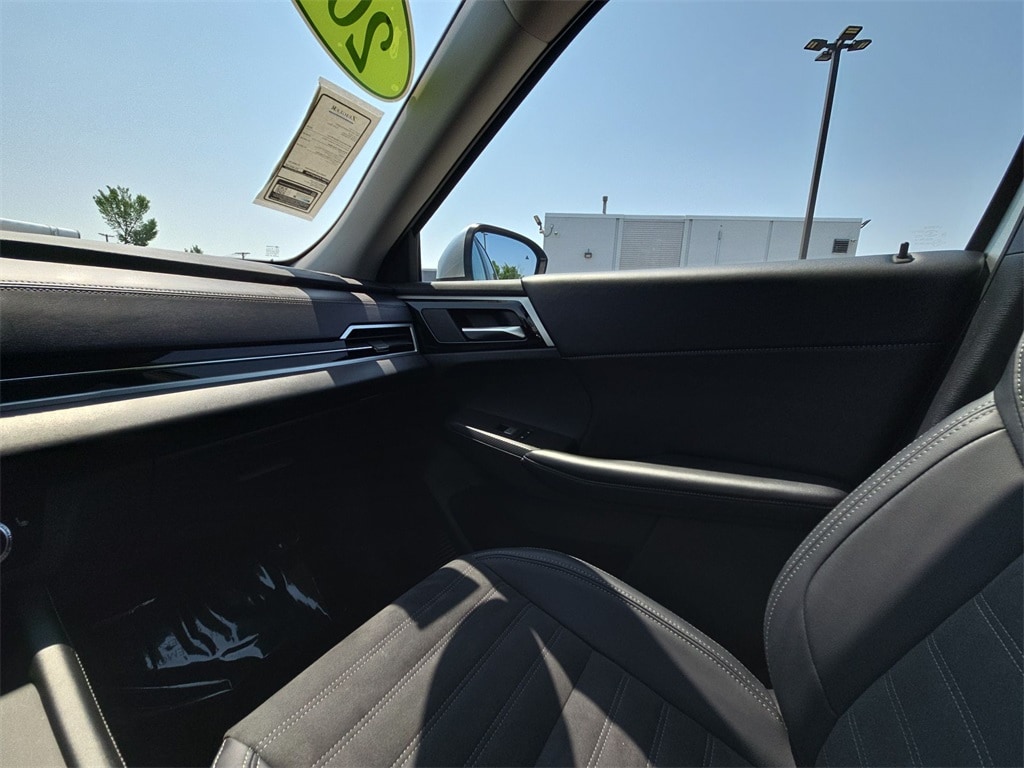 2024 MITSUBISHI OUTLANDER - Image 11