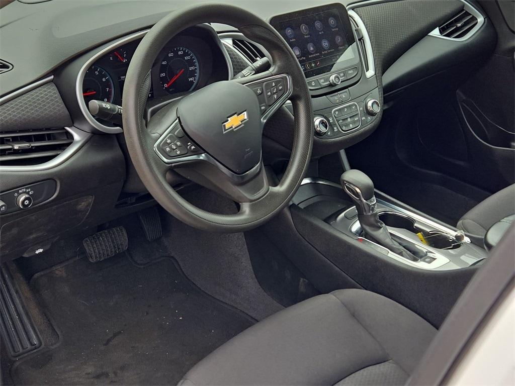 2023 CHEVROLET MALIBU - Image 10