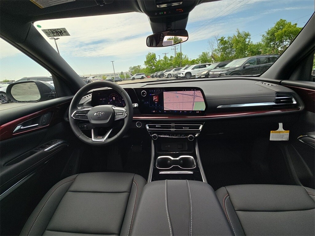 2025 Chevrolet Traverse Z71 - Photo 10