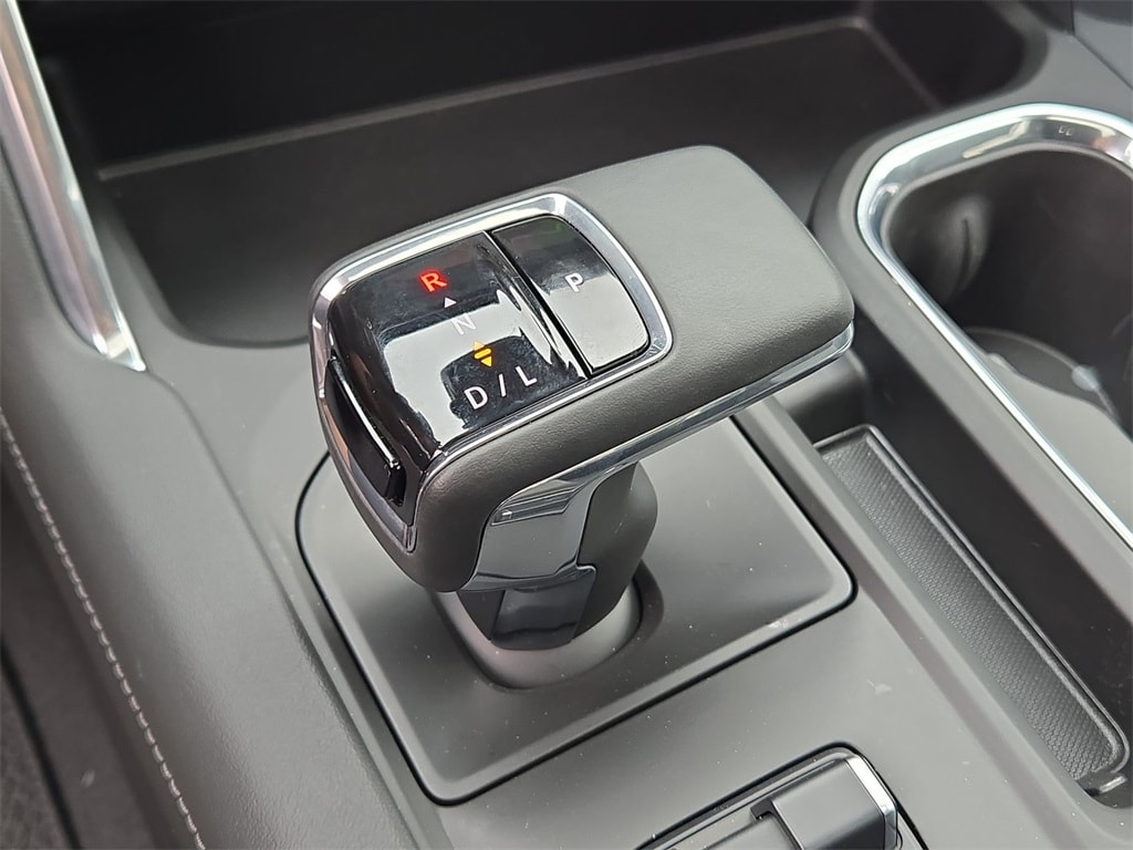 2023 GMC SIERRA - Image 16