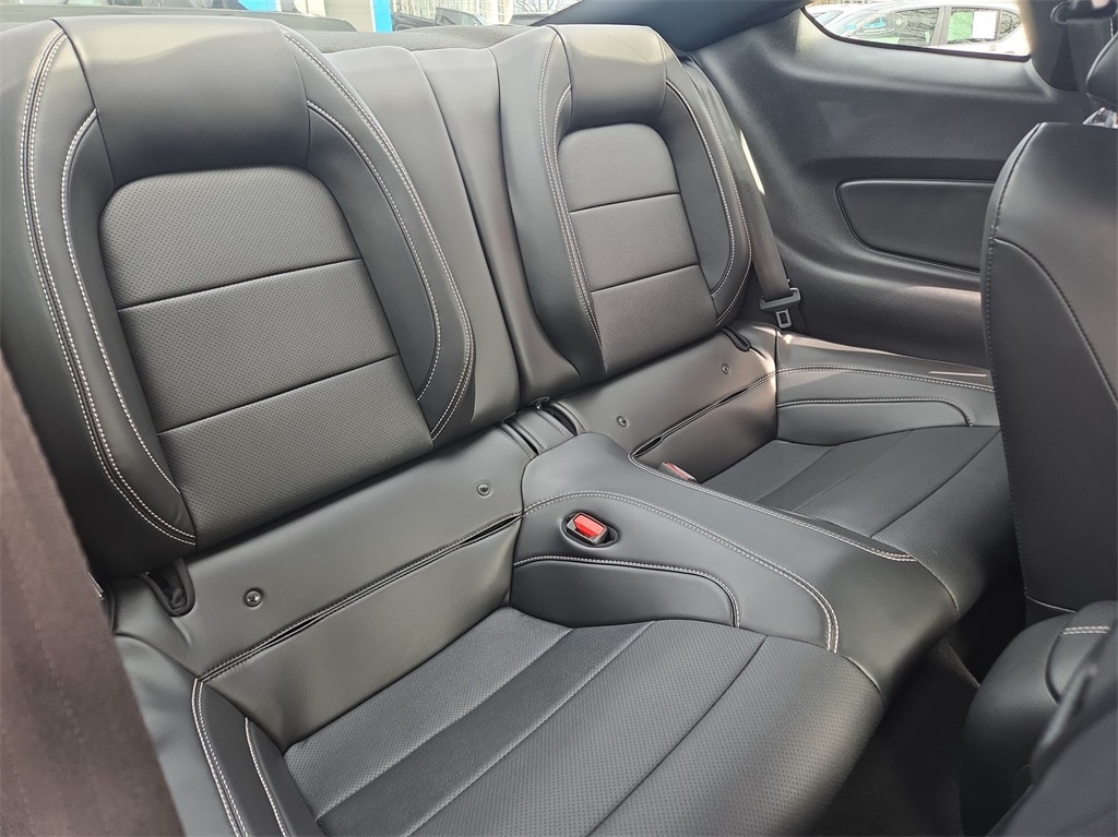 2021 FORD MUSTANG - Image 29