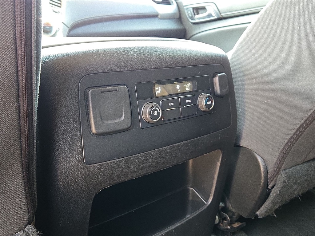 2017 CHEVROLET TAHOE - Image 25