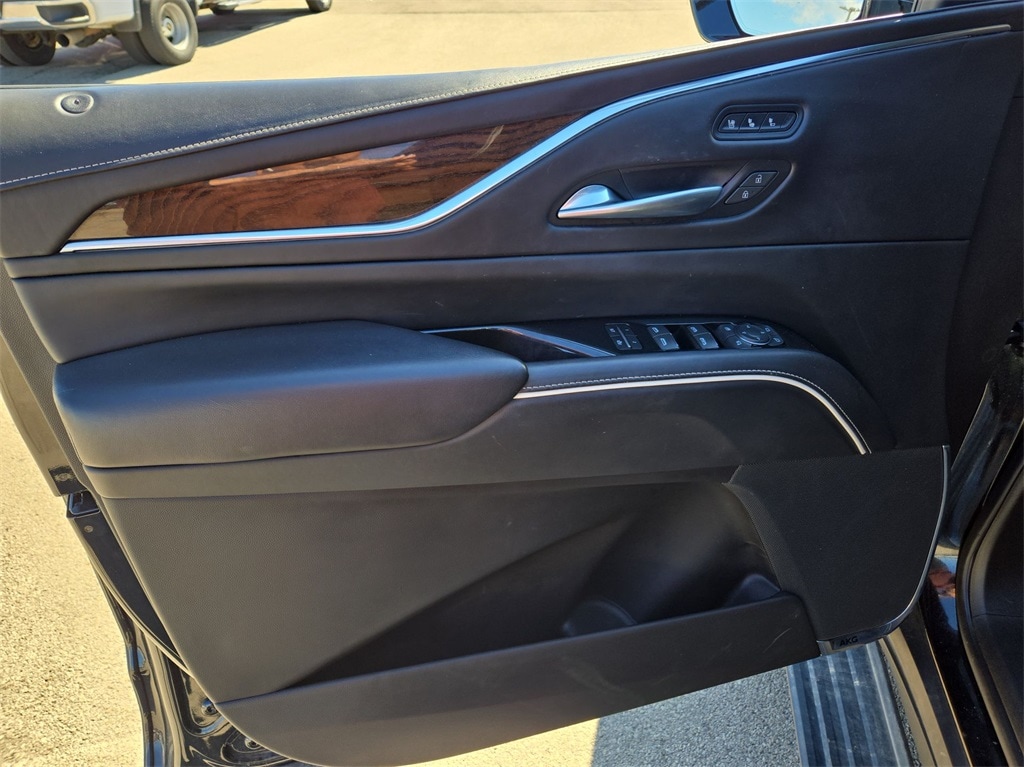 2022 CADILLAC ESCALADE - Image 29