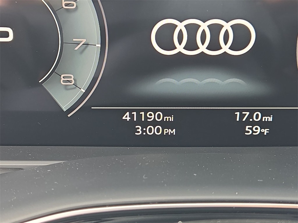 2023 AUDI Q8 - Image 18