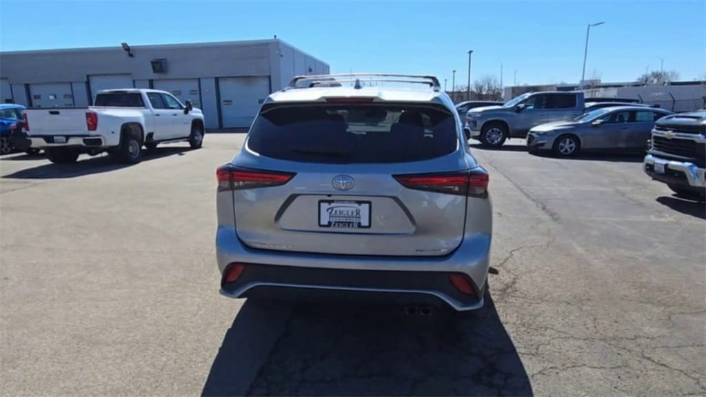 2022 TOYOTA HIGHLANDER - Image 7