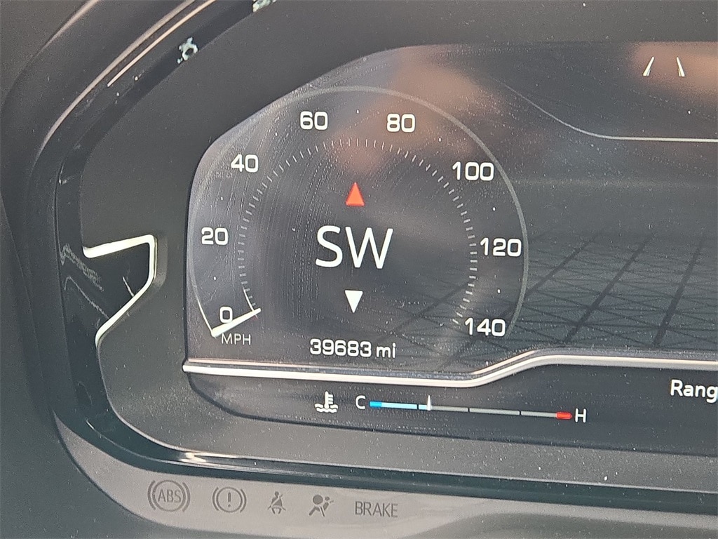 2022 GMC YUKON - Image 12