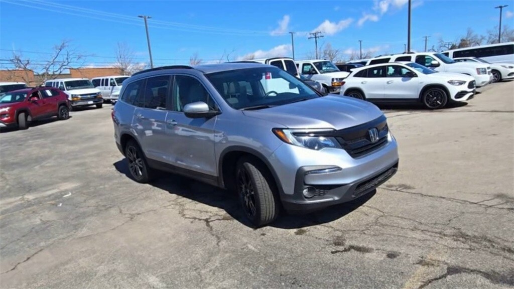 2022 Honda Pilot Special Edition photo 2