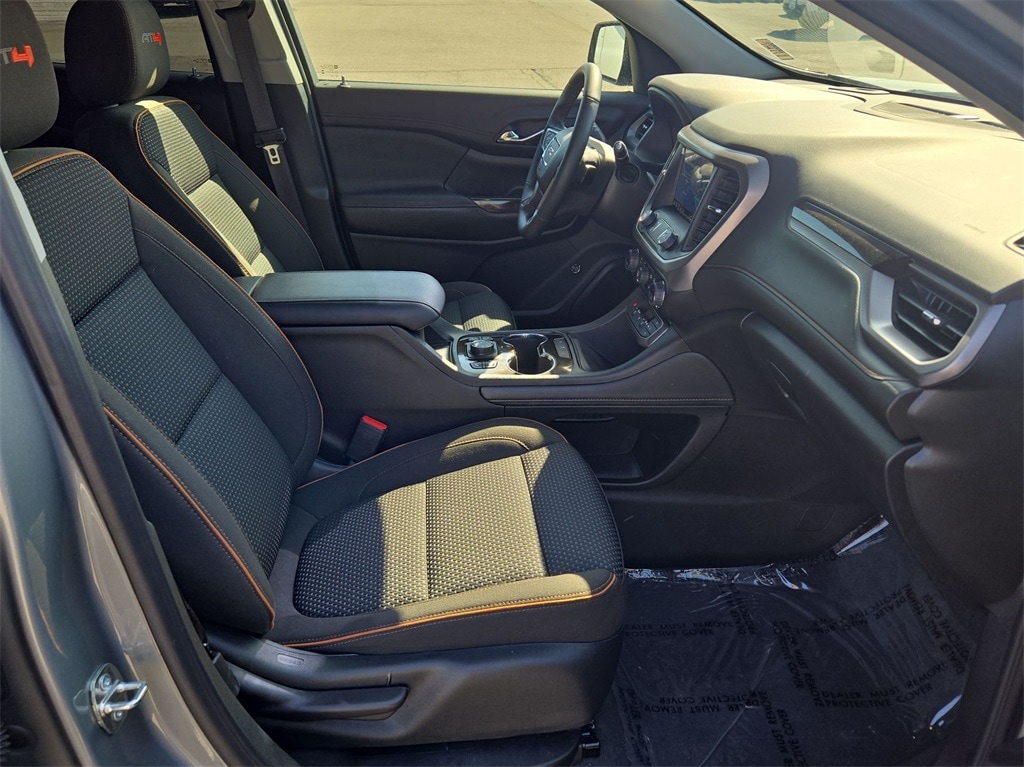 2023 GMC ACADIA - Image 27