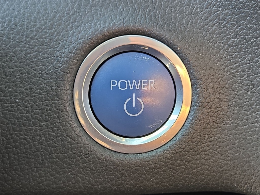 2024 TOYOTA SEQUOIA - Image 17