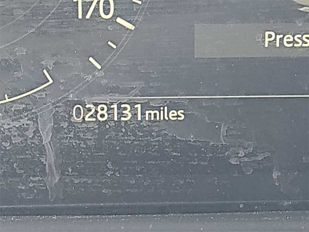 2023 LAND ROVER RANGE ROVER VELAR - Image 12