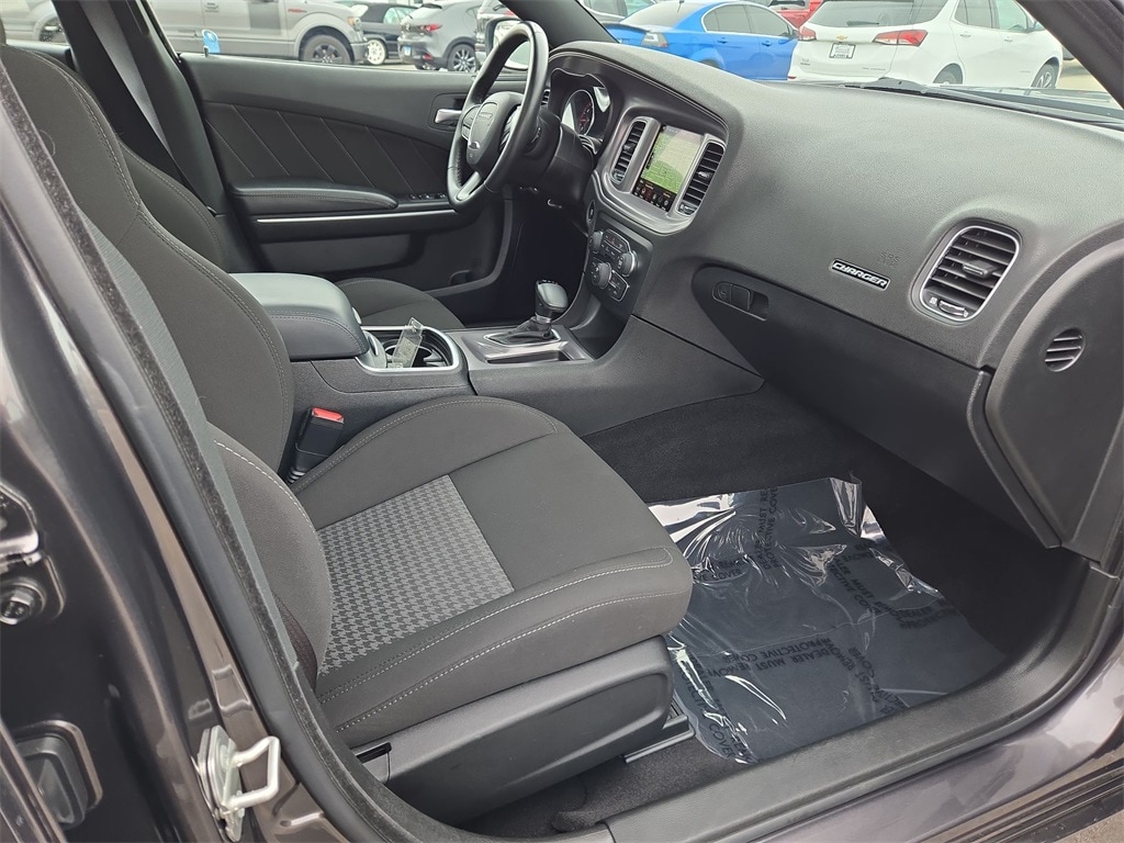 2023 DODGE CHARGER - Image 27