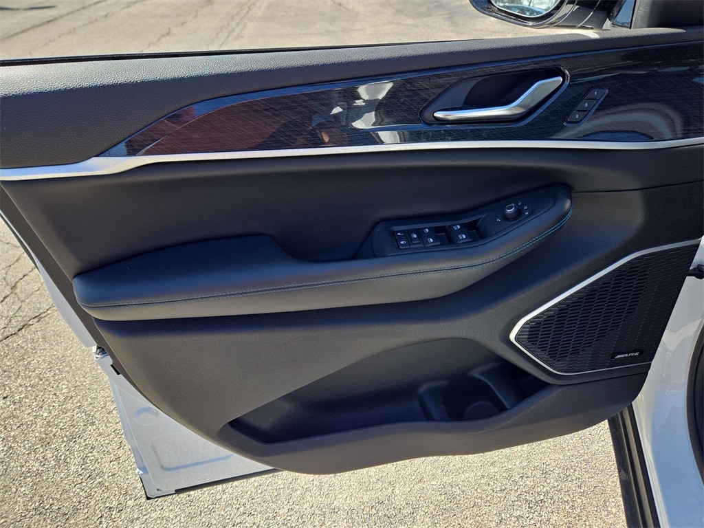 2024 JEEP GRAND CHEROKEE - Image 23