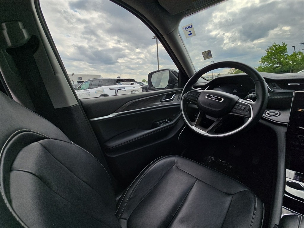 2022 JEEP GRAND CHEROKEE L - Image 15