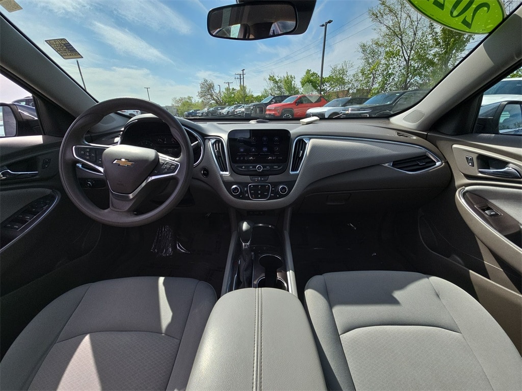 2021 CHEVROLET MALIBU - Image 10