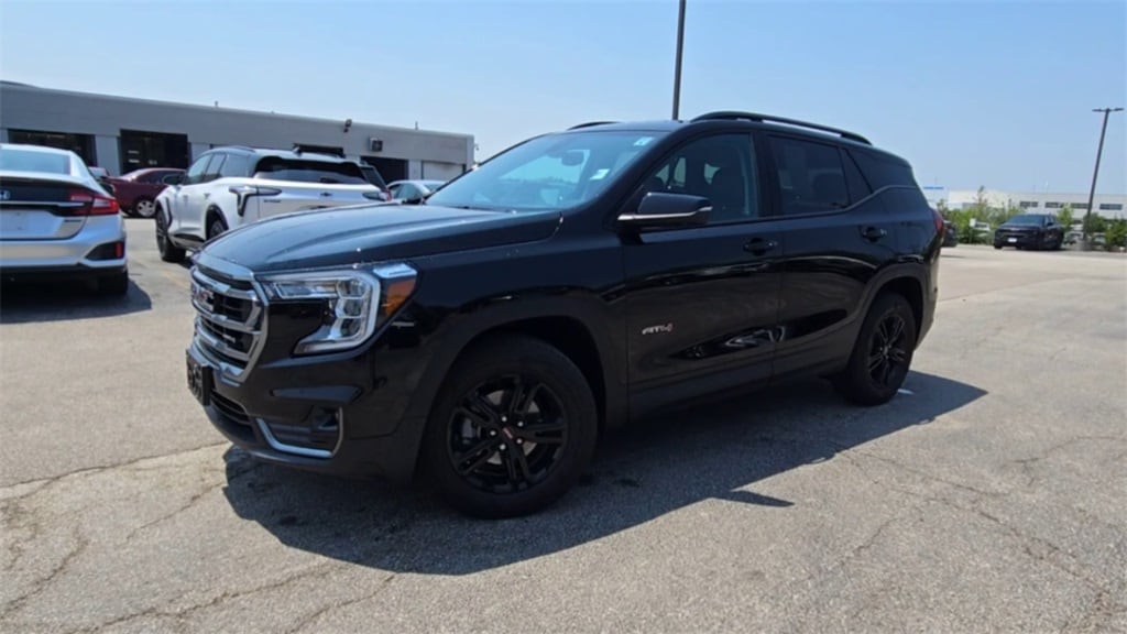 2024 GMC TERRAIN - Image 5
