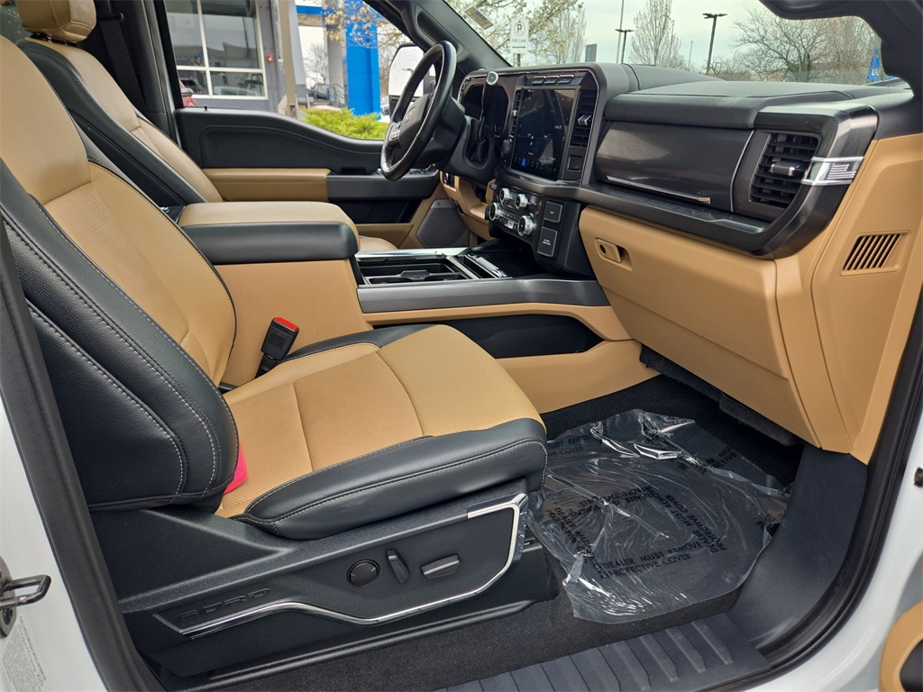 2023 FORD F-450 - Image 29