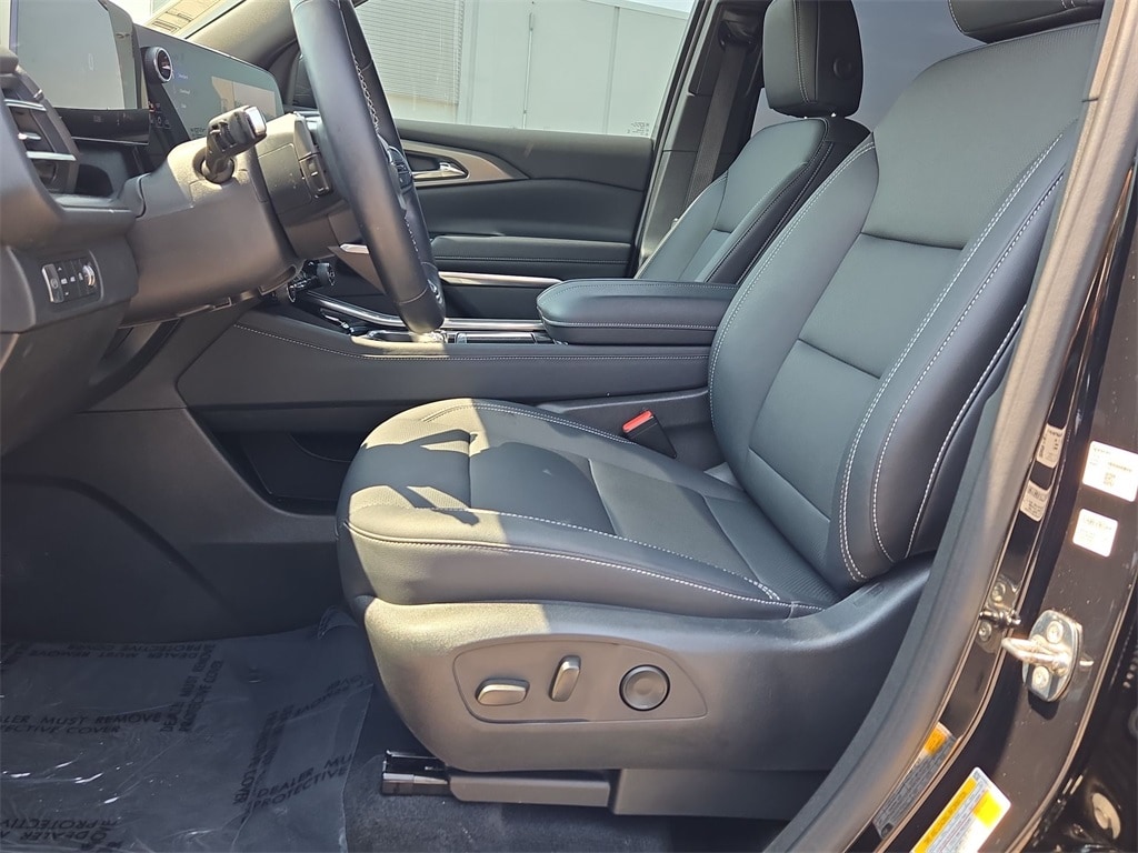 2024 CHEVROLET TRAVERSE - Image 25