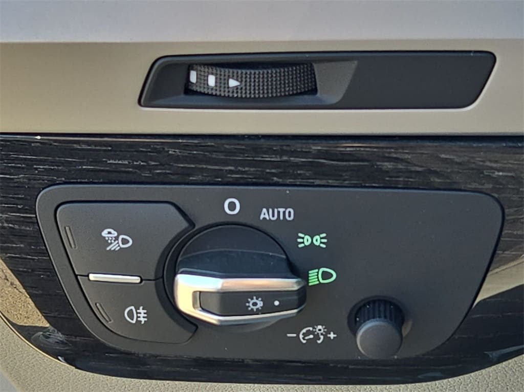 2018 AUDI Q7 - Image 18