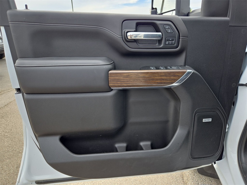 2022 CHEVROLET SILVERADO HD - Image 29