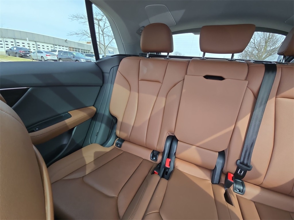 2023 AUDI Q8 - Image 12