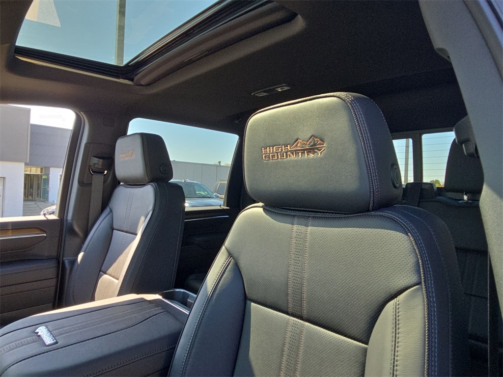 2025 Chevrolet Silverado 2500 HD High Country - Photo 19