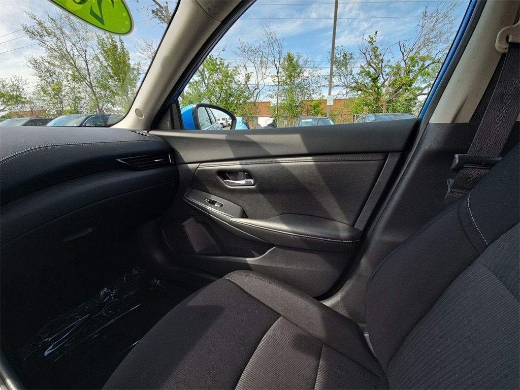 2023 NISSAN SENTRA - Image 11