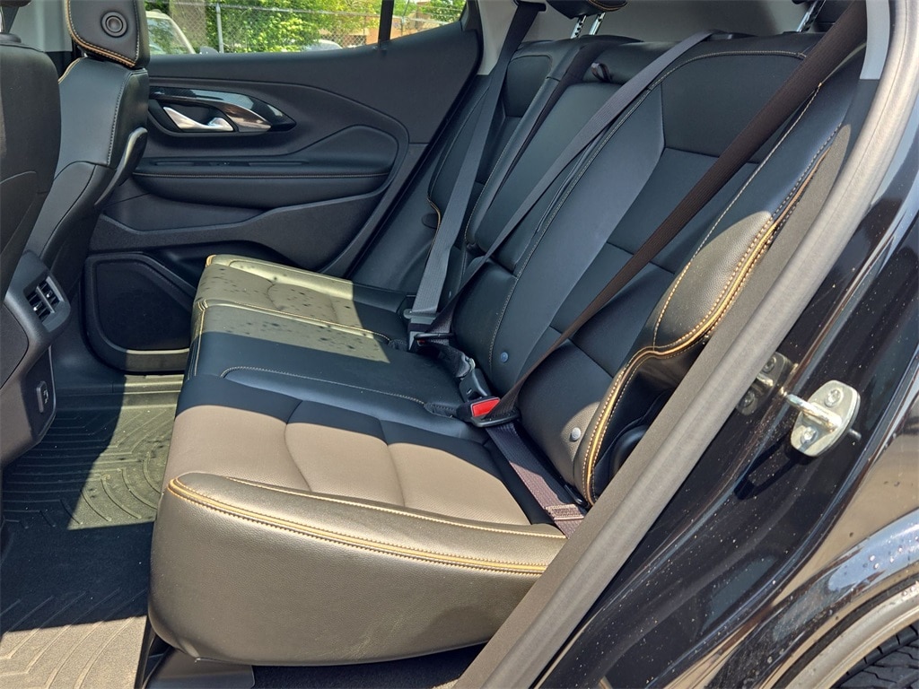 2024 GMC TERRAIN - Image 32