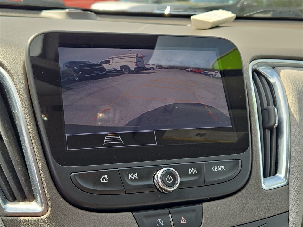 2021 CHEVROLET MALIBU - Image 20