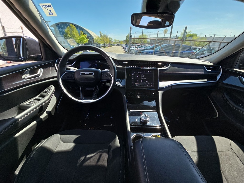 2022 JEEP GRAND CHEROKEE - Image 10