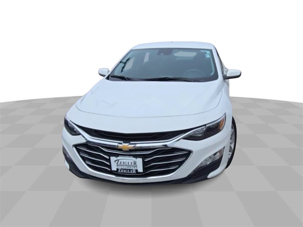2023 Chevrolet Malibu 1LT photo 2