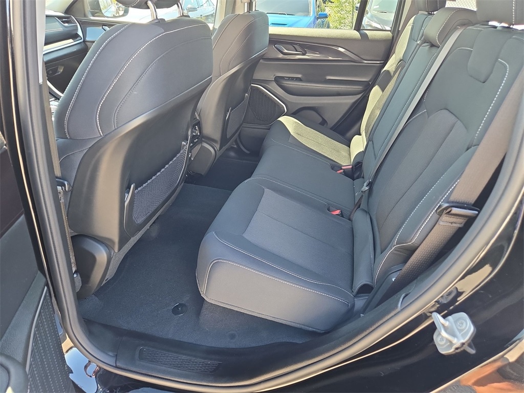 2022 JEEP GRAND CHEROKEE - Image 30