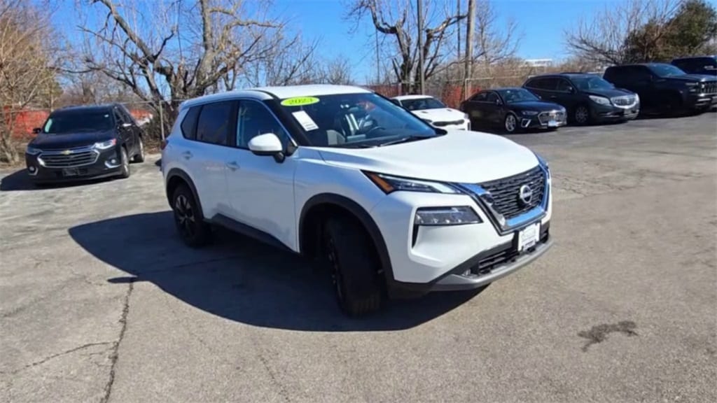 2023 NISSAN ROGUE - Image 2