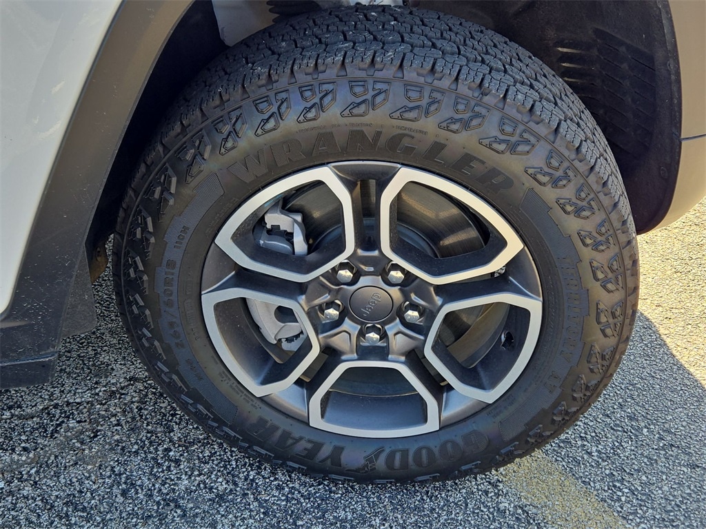 2024 JEEP GRAND CHEROKEE - Image 33