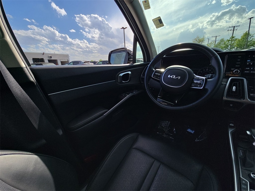 2022 KIA SORENTO - Image 15